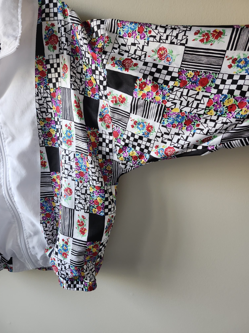 Vintage White Floral & Checkerboard Bomber Jacket - Picture 7 of 10